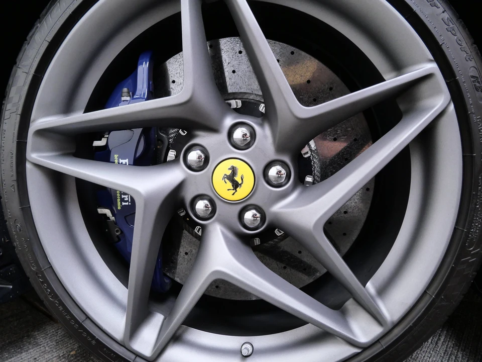 2022 Ferrari F8 Spider - Image 13 of 31