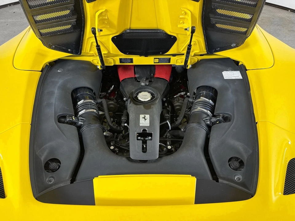 2022 Ferrari F8 Spider - Image 25 of 29