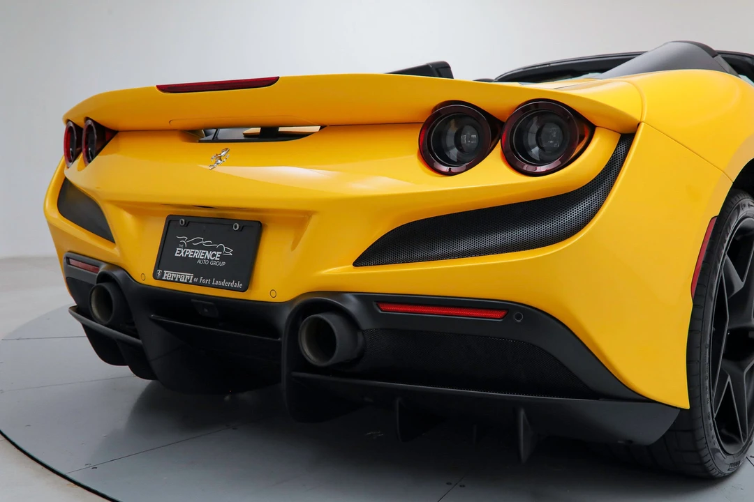 2022 Ferrari F8 Spider - Image 25 of 31