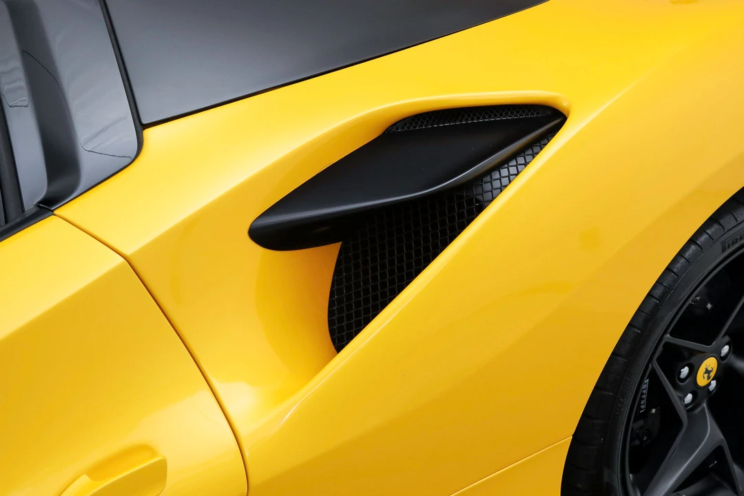 2022 Ferrari F8 Spider - Image 19 of 31