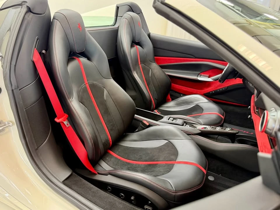 2022 Ferrari F8 Spider - Image 12 of 17