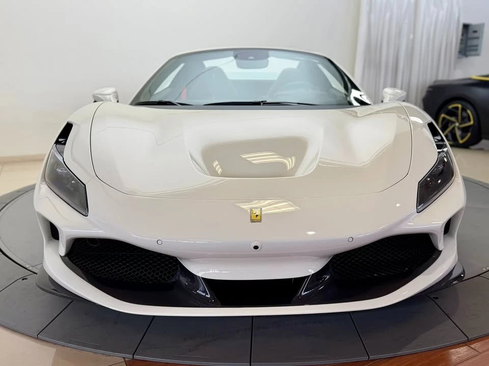 2022 Ferrari F8 Spider - Image 8 of 17