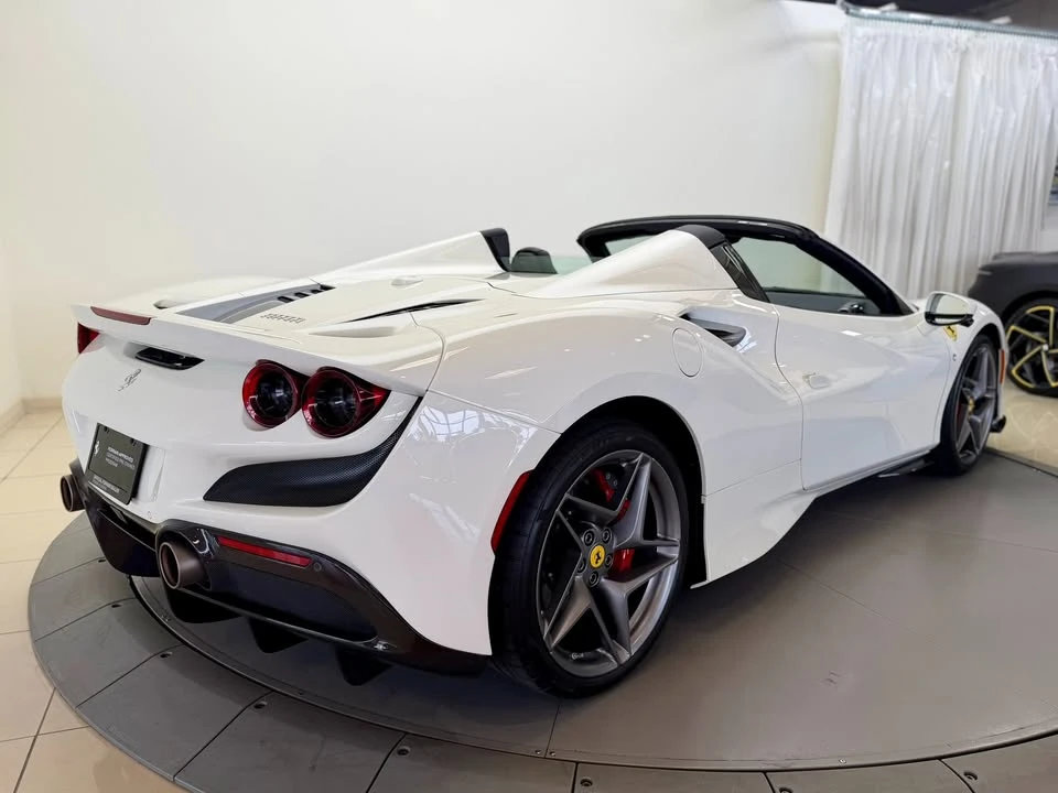 2022 Ferrari F8 Spider - Image 5 of 17