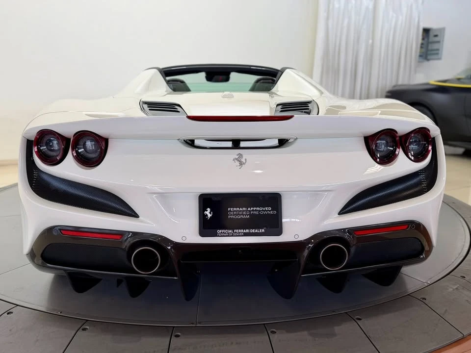2022 Ferrari F8 Spider - Image 4 of 17