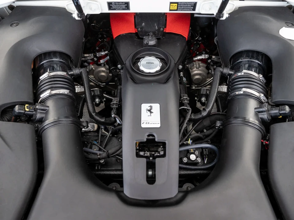 2022 Ferrari F8 Spider - Image 30 of 31