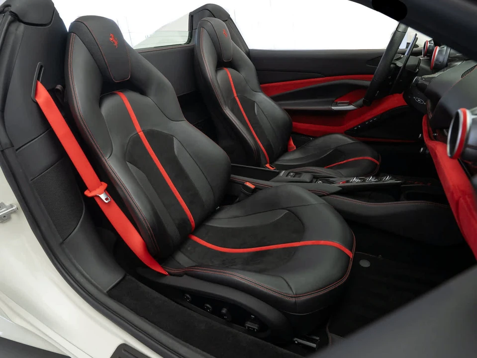 2022 Ferrari F8 Spider - Image 14 of 31