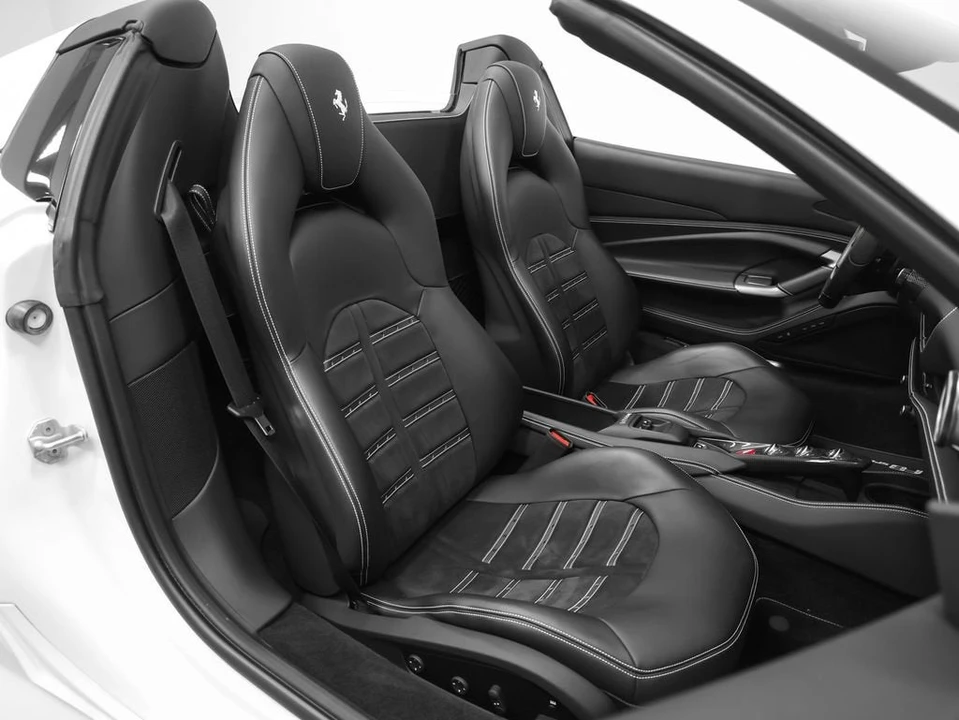 2022 Ferrari F8 Spider - Image 21 of 31