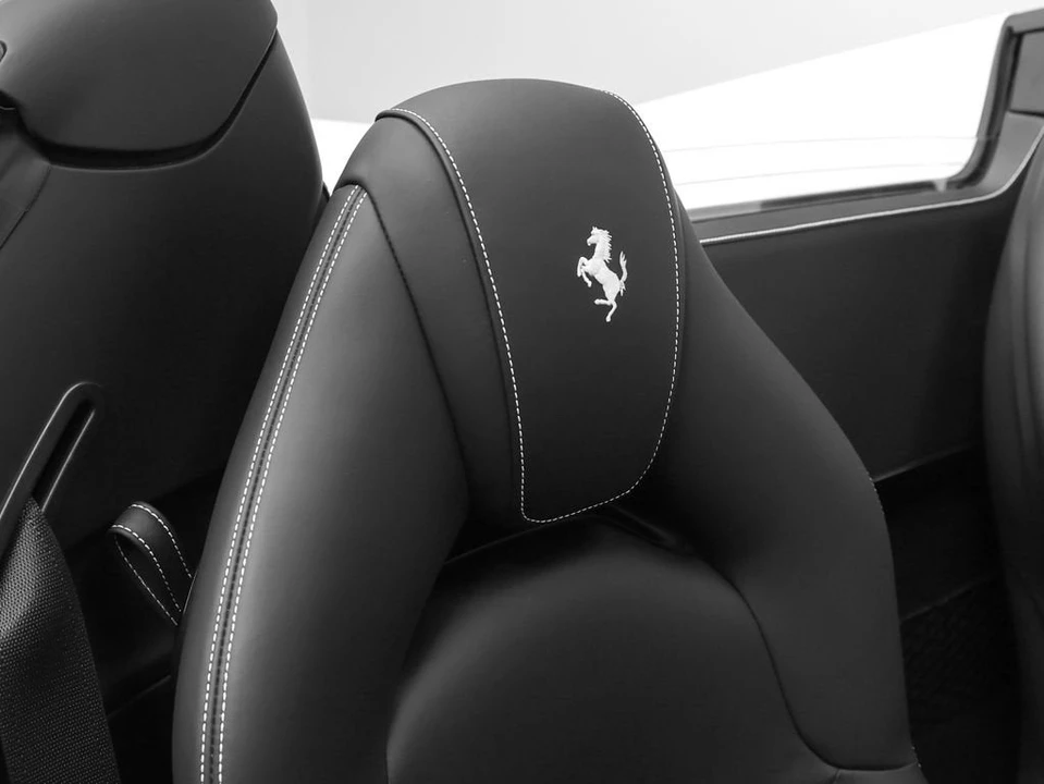 2022 Ferrari F8 Spider - Image 22 of 31