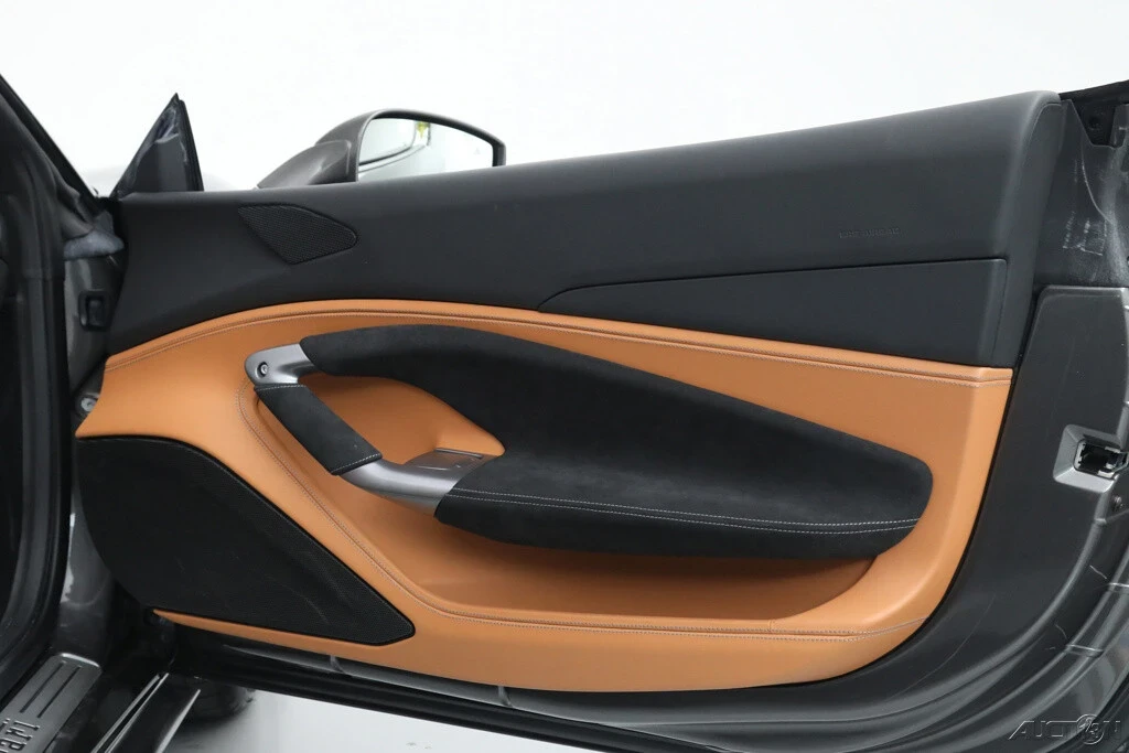 2022 Ferrari F8 Spider - Image 19 of 21