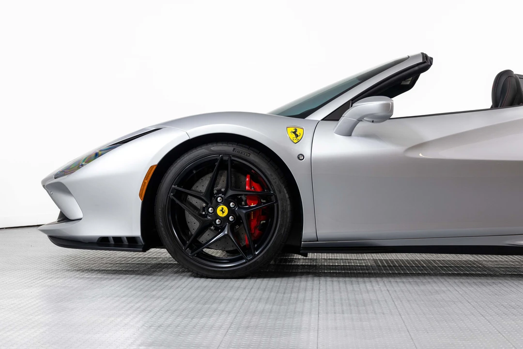 2022 Ferrari F8 Spider - Image 12 of 31