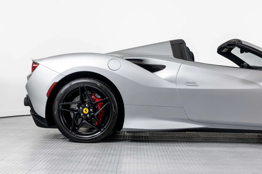 2022 Ferrari F8 Spider - Image 21 of 31