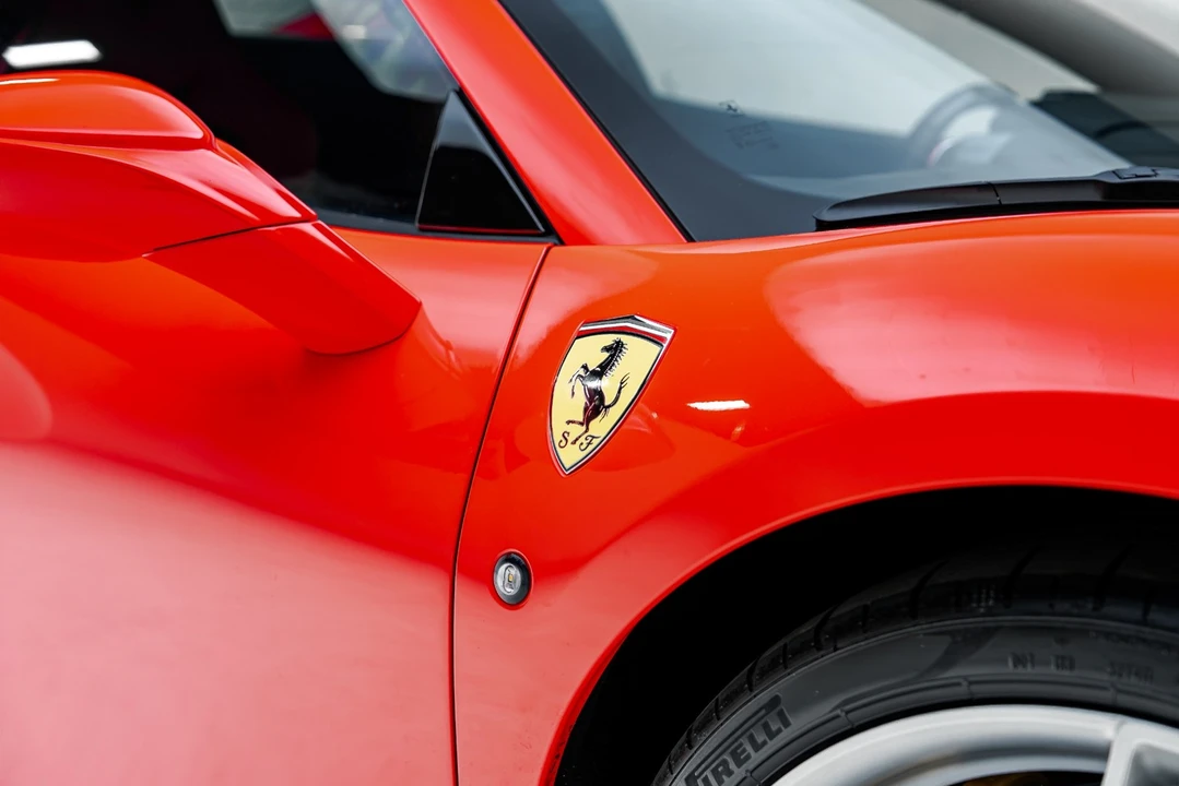 2022 Ferrari F8 Spider - Image 29 of 31
