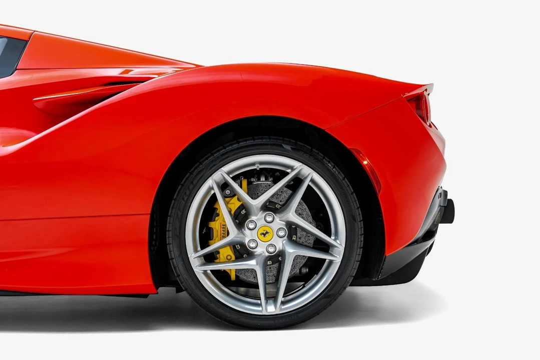 2022 Ferrari F8 Spider - Image 20 of 31
