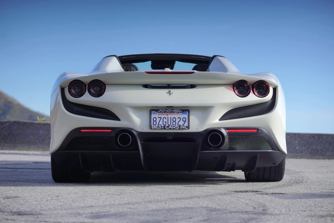 2022 Ferrari F8 Spider - Image 24 of 31