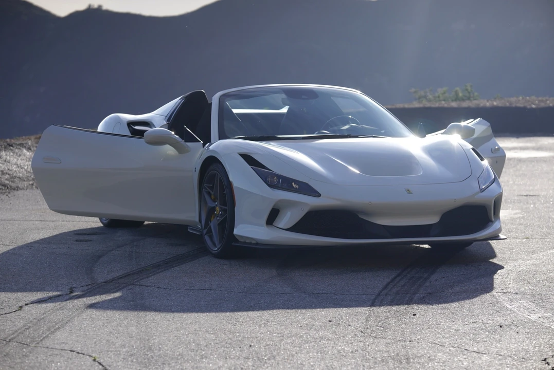 2022 Ferrari F8 Spider - Image 16 of 31