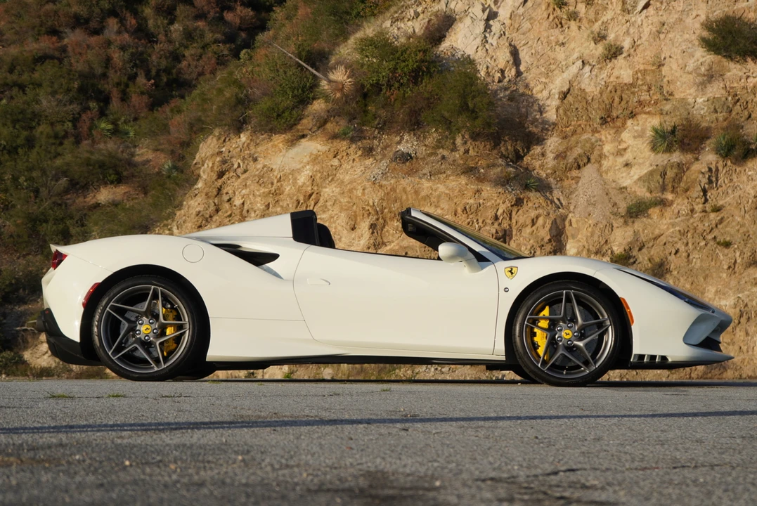 2022 Ferrari F8 Spider - Image 20 of 31