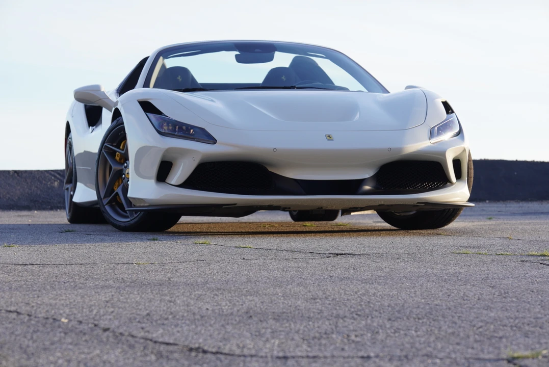 2022 Ferrari F8 Spider - Image 15 of 31