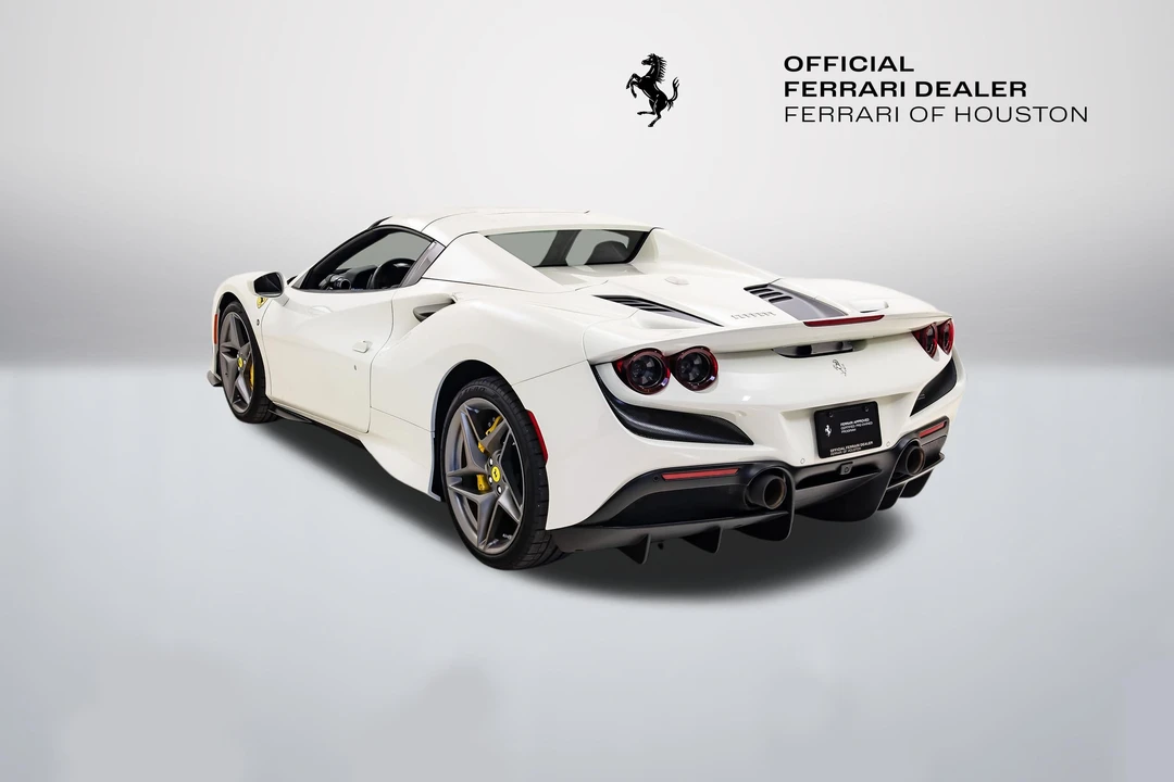 2022 Ferrari F8 Spider - Image 24 of 31