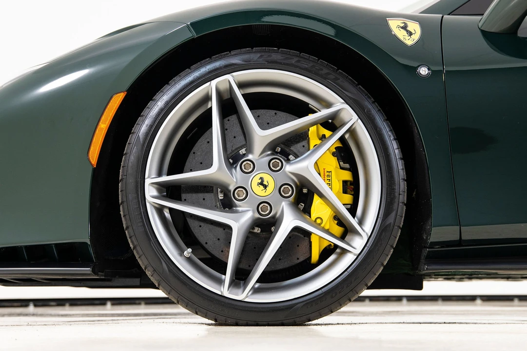2022 Ferrari F8 Spider - Image 15 of 31
