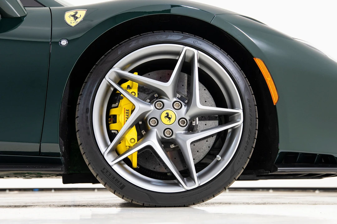 2022 Ferrari F8 Spider - Image 18 of 31