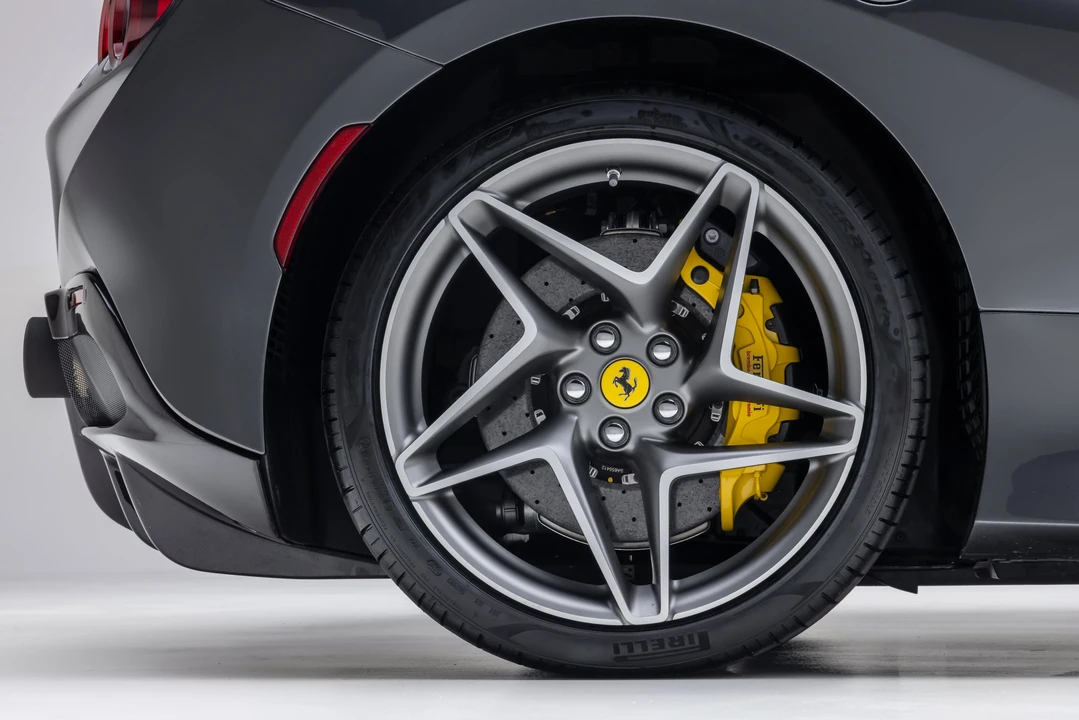 2022 Ferrari F8 Spider - Image 19 of 31