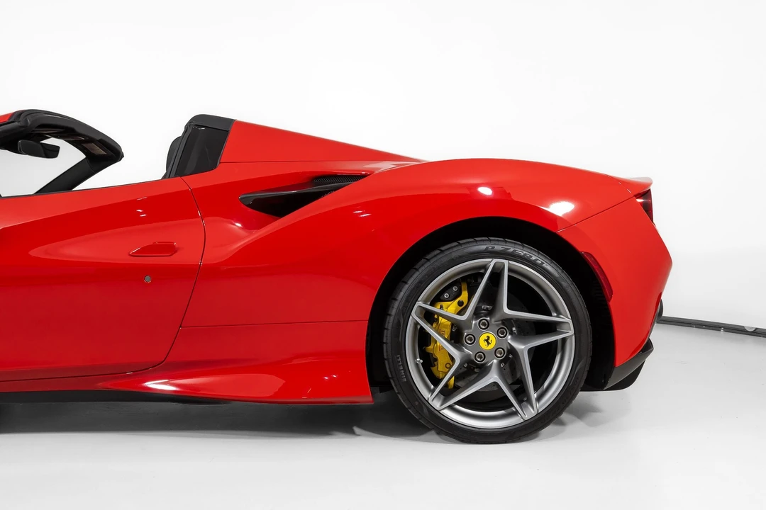2022 Ferrari F8 Spider - Image 17 of 31