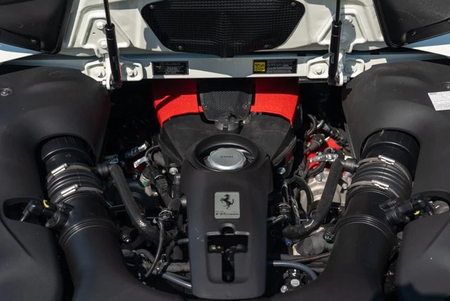 2022 Ferrari F8 Spider - Image 18 of 31