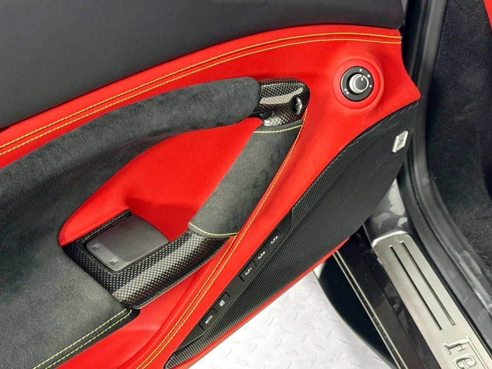 2022 Ferrari F8 Spider - Image 16 of 29