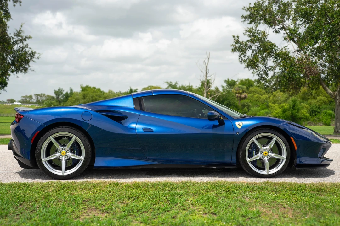 2022 Ferrari F8 Spider - Image 3 of 31