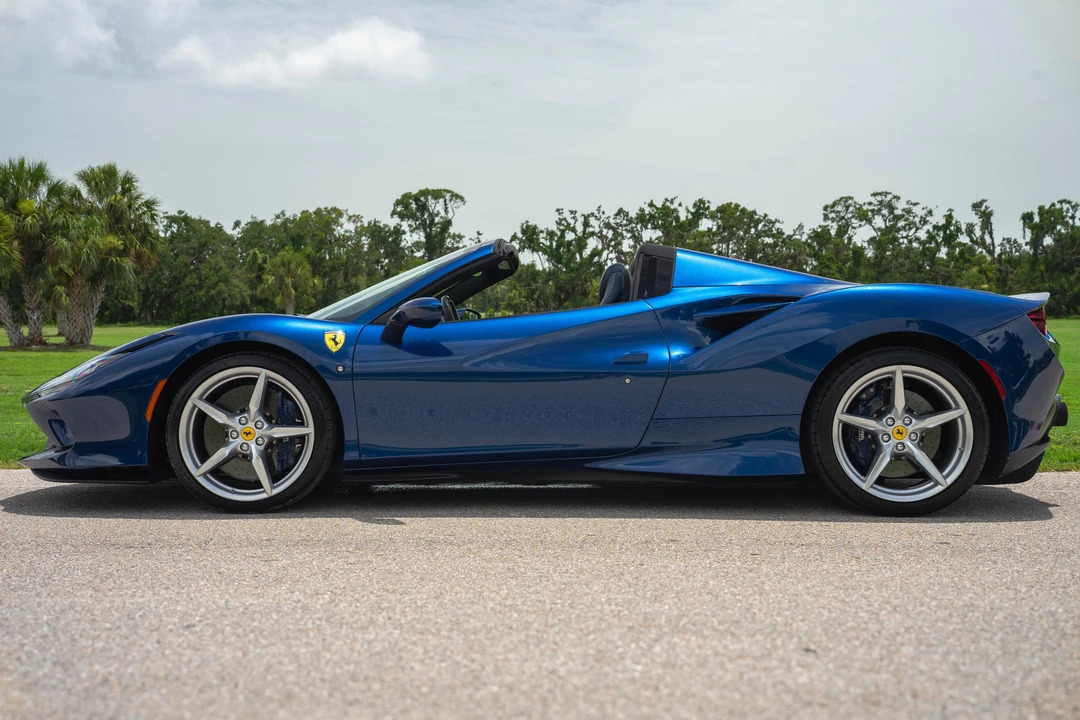 2022 Ferrari F8 Spider - Image 13 of 31