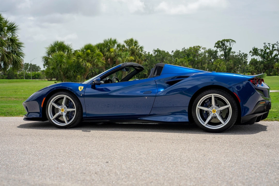 2022 Ferrari F8 Spider - Image 15 of 31
