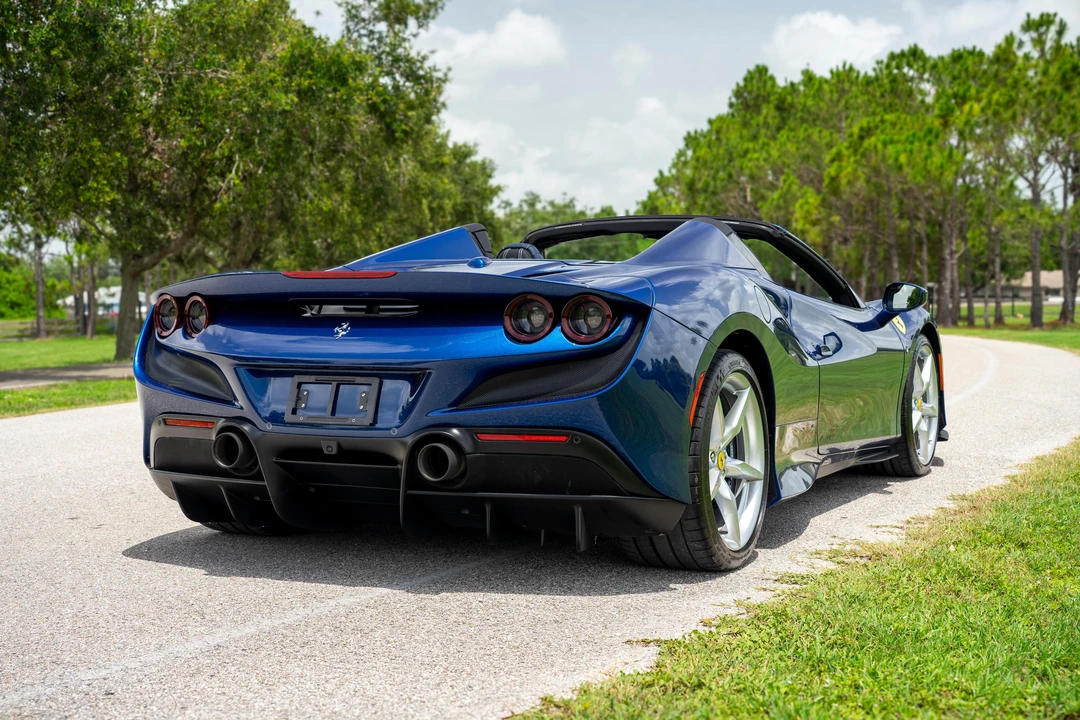 2022 Ferrari F8 Spider - Image 25 of 31