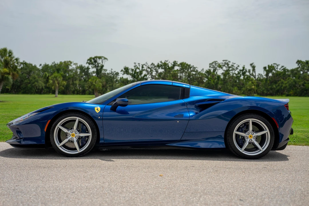 2022 Ferrari F8 Spider - Image 14 of 31