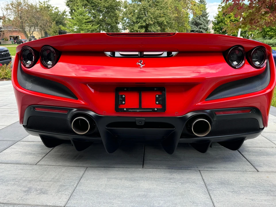 2022 Ferrari F8 Spider - Image 15 of 31