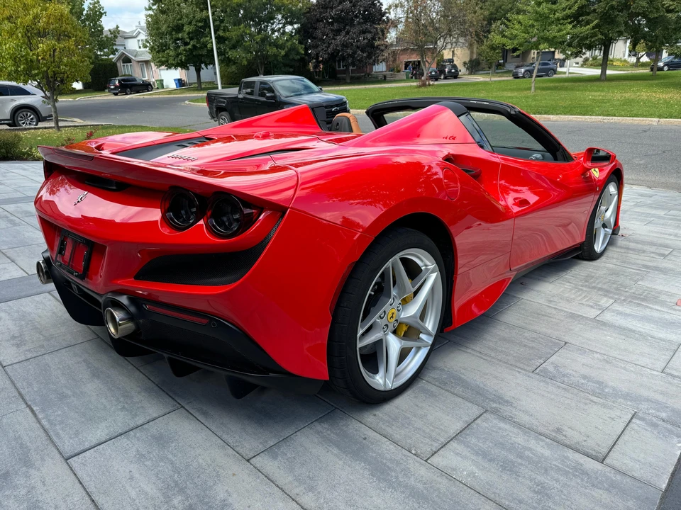 2022 Ferrari F8 Spider - Image 11 of 31
