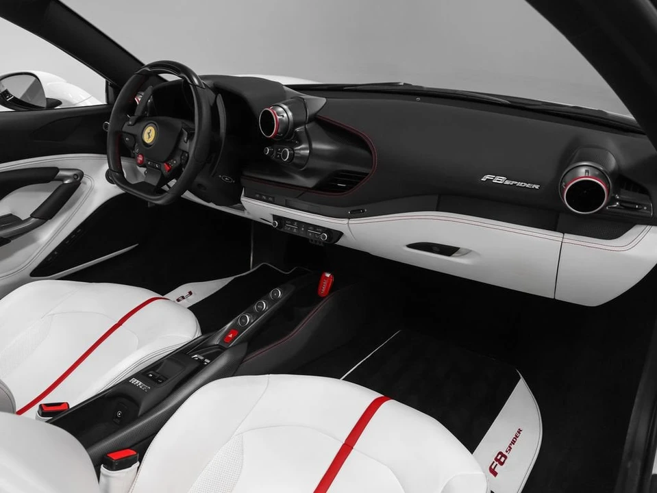 2022 Ferrari F8 Spider - Image 30 of 31