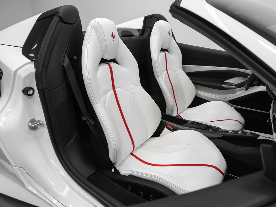 2022 Ferrari F8 Spider - Image 26 of 31