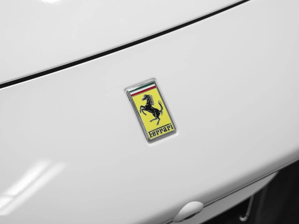 2022 Ferrari F8 Spider - Image 7 of 31
