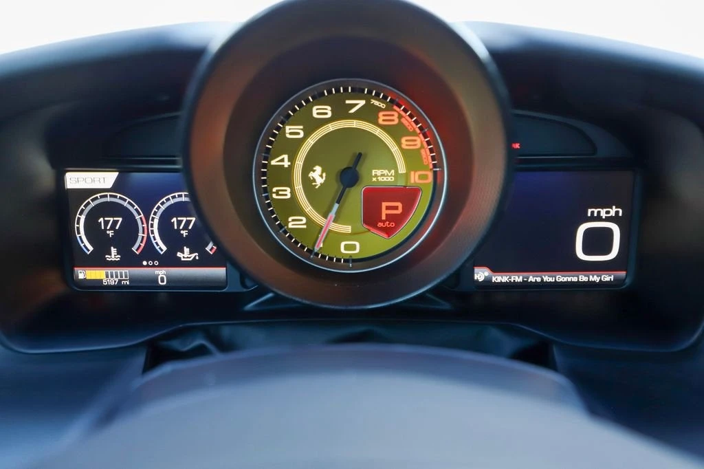 2022 Ferrari F8 Spider - Image 8 of 31