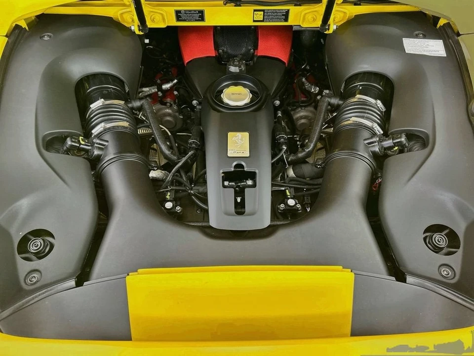 2022 Ferrari F8 Spider - Image 30 of 31