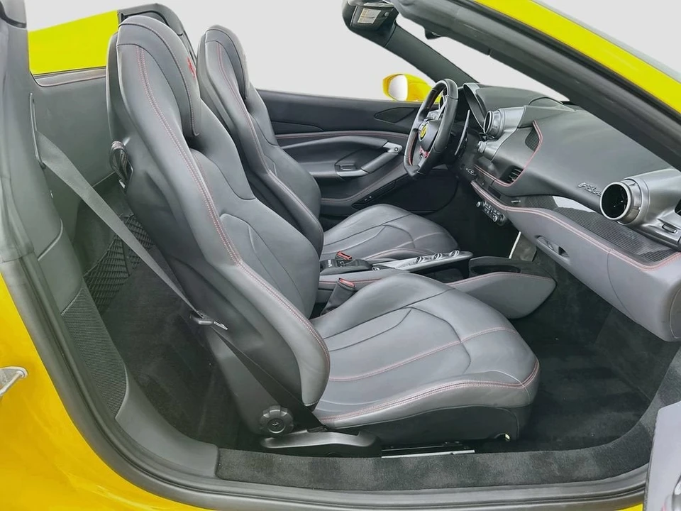 2022 Ferrari F8 Spider - Image 26 of 31