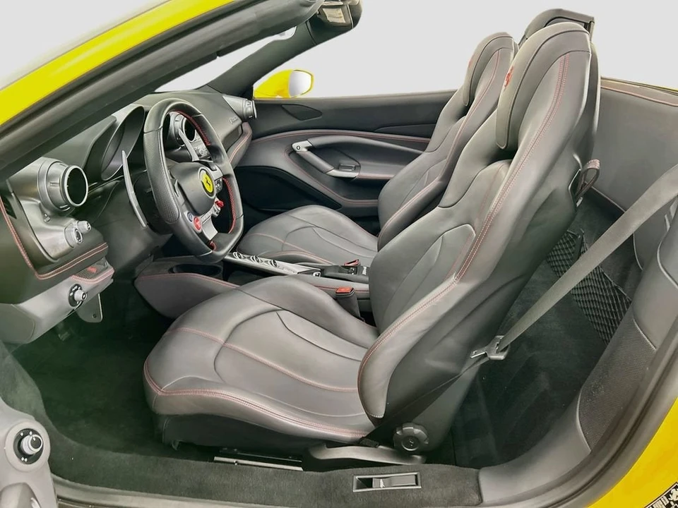 2022 Ferrari F8 Spider - Image 25 of 31