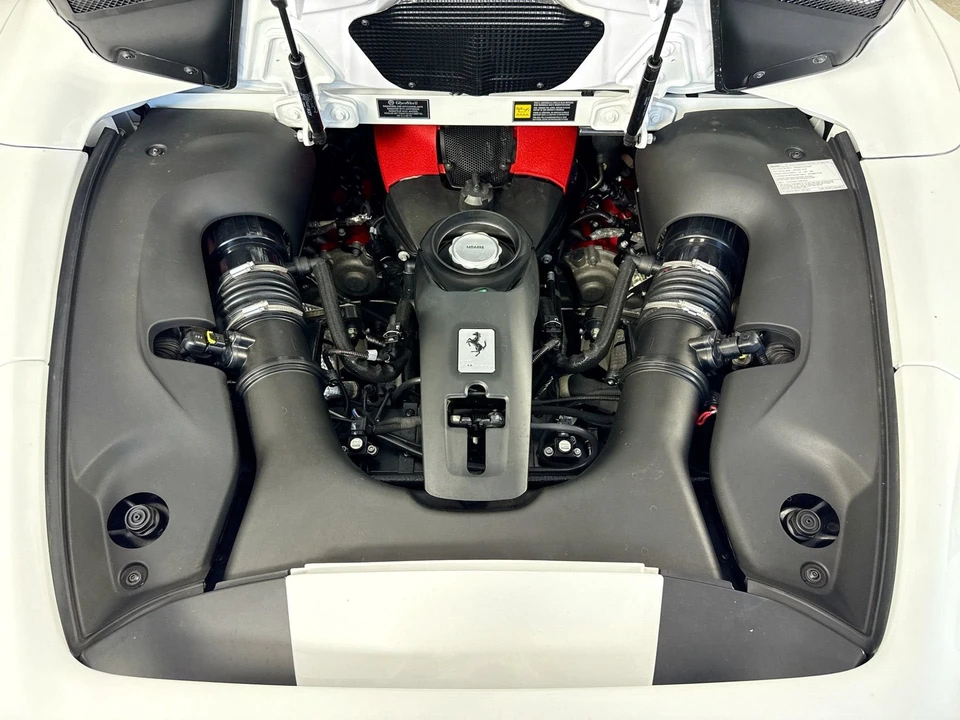 2022 Ferrari F8 Spider - Image 25 of 29