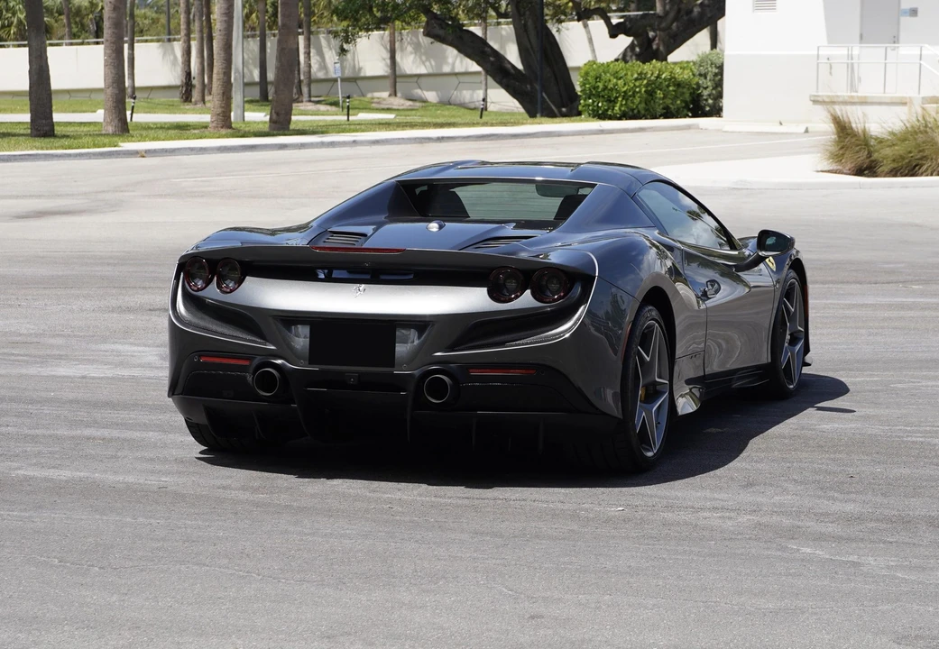 2022 Ferrari F8 Spider - Image 28 of 31