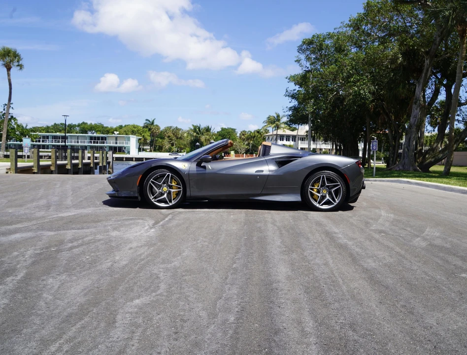 2022 Ferrari F8 Spider - Image 17 of 31