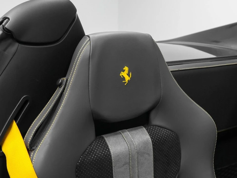 2022 Ferrari F8 Spider - Image 27 of 31