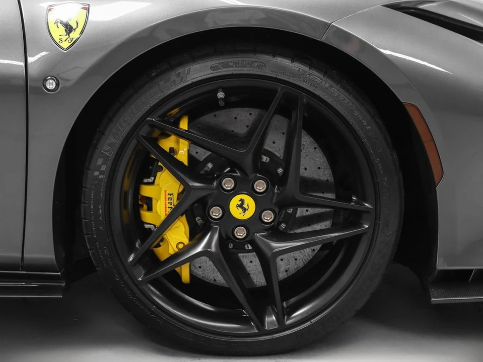 2022 Ferrari F8 Spider - Image 15 of 31