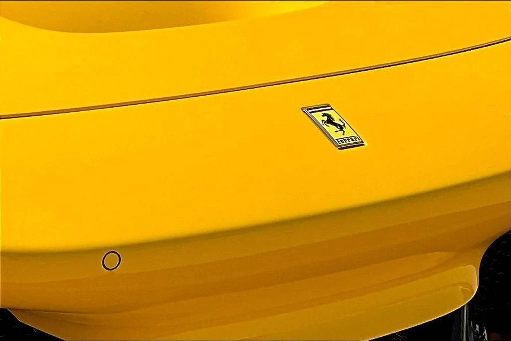 2022 Ferrari F8 Spider - Image 27 of 30