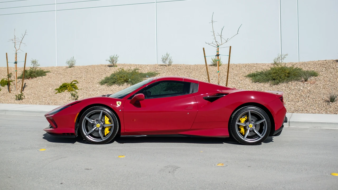 2022 Ferrari F8 Spider - Image 16 of 31