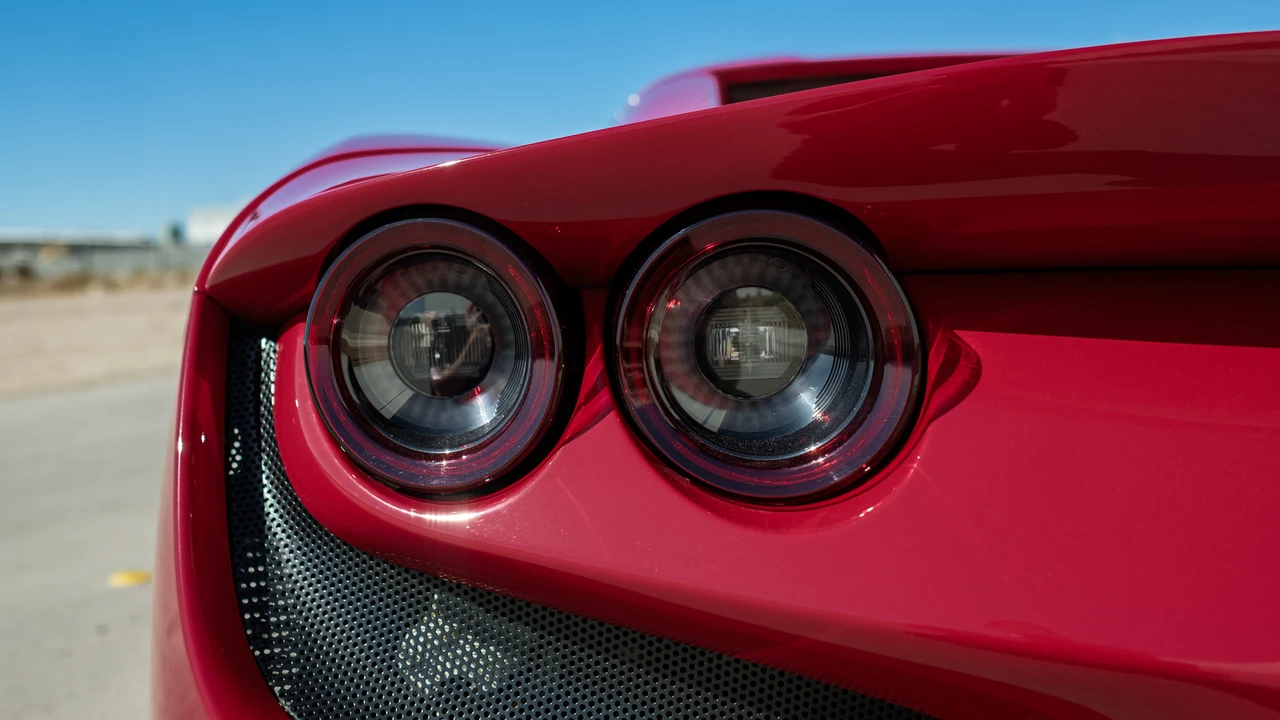 2022 Ferrari F8 Spider - Image 29 of 31